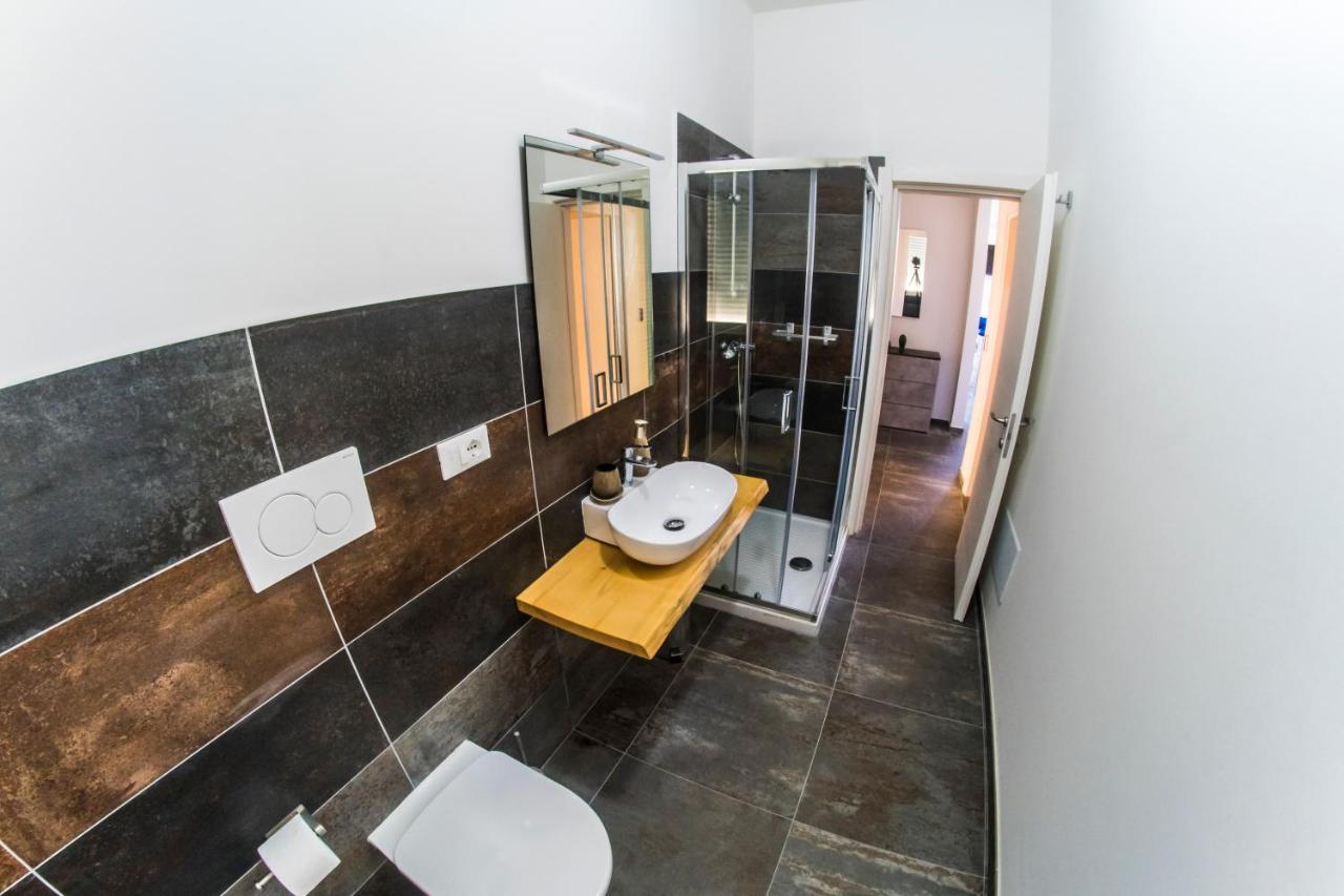 4 Balconi Rooms-elements * Lecce