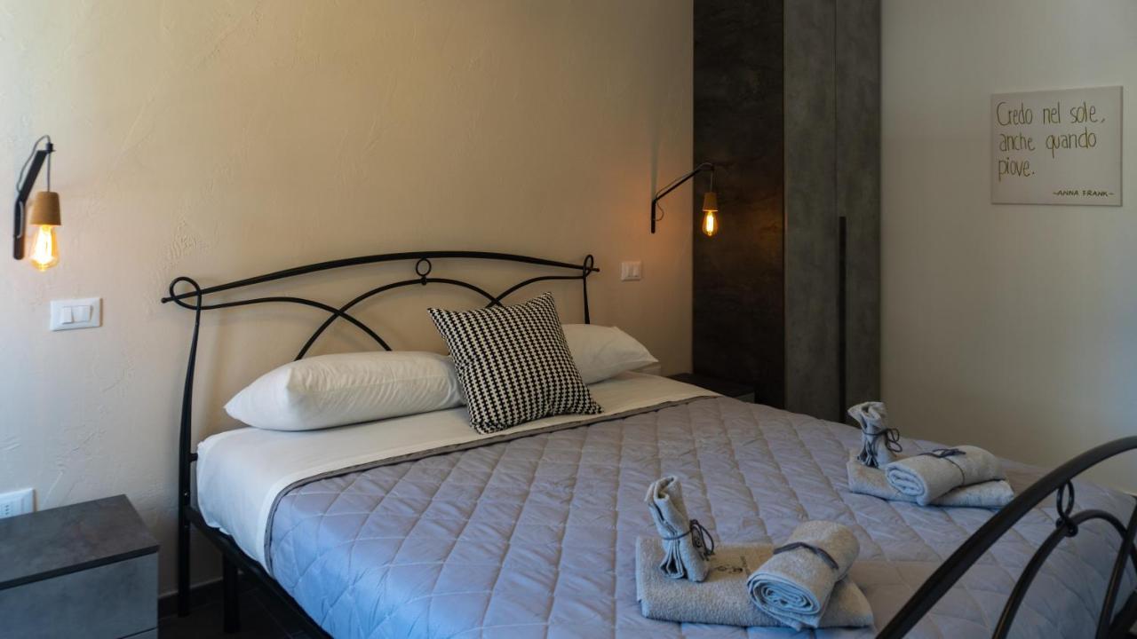 Bed & Breakfast 4 Balconi Rooms-elements *